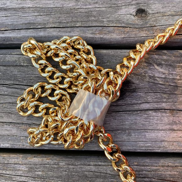 Victoria's Secret Bold Floral Chain Strap Crossbody Bag - Picture 10 of 16